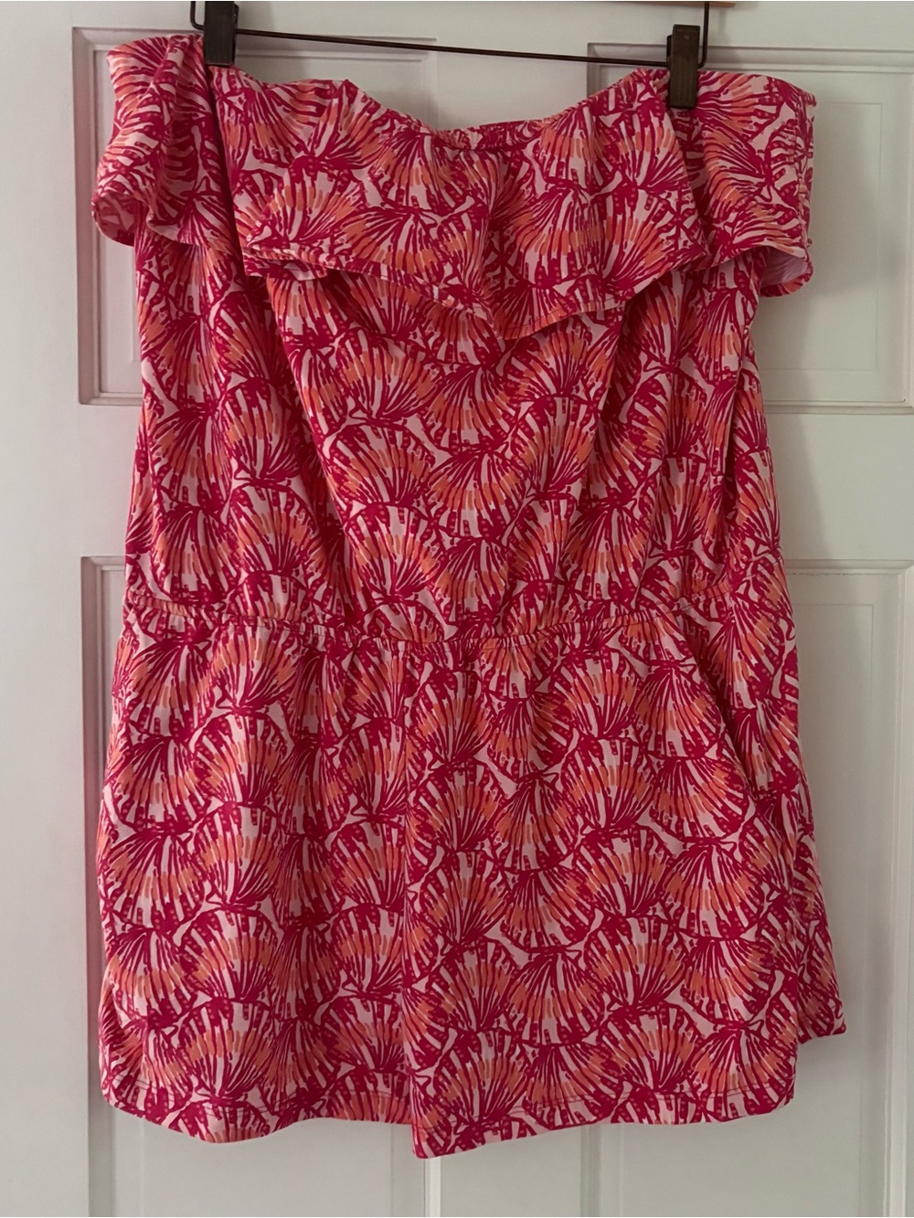 **3 for $20!!** Vineyard Vines Seashell Romper Pink Orange Large